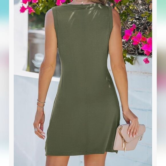 NEW L CUPSHE STRETCH GREEN TWIST SLEEVELESS SUMMER DRESS LARGE NWT - Picture 2 of 6